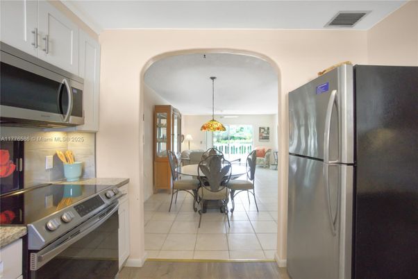 Dining room, Interior, Kitchen, Pendant Lights