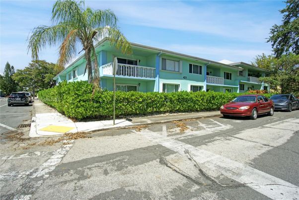 Exterior, Facade, Condo Building
