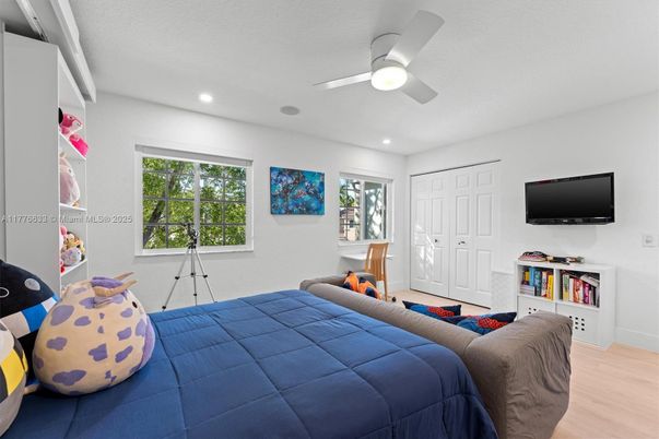 Bedroom, Interior, Recessed Lighting, Wood Texture Flooring