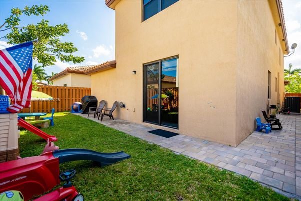 Backyard, Exterior, Playground