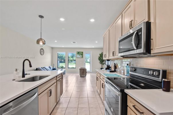 Interior, Kitchen, Pendant Lights, Recessed Lighting, Stainless Steel Appliances