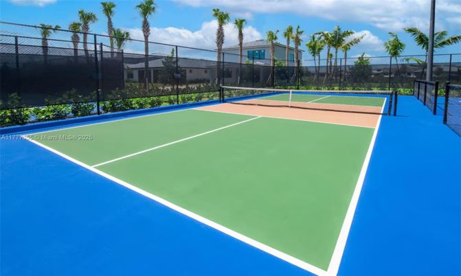 Exterior, Tennis Courts