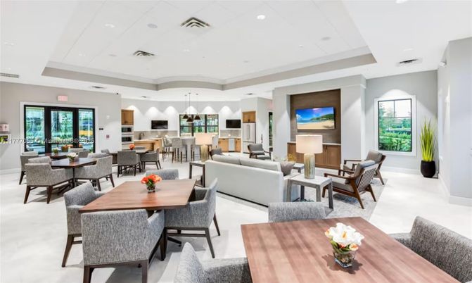 Dining room, Interior, Kitchen, Living room, Pendant Lights, Recessed Lighting, Stainless Steel Appliances