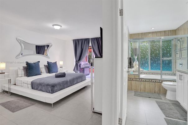 Bathroom, Bedroom, Interior, Recessed Lighting