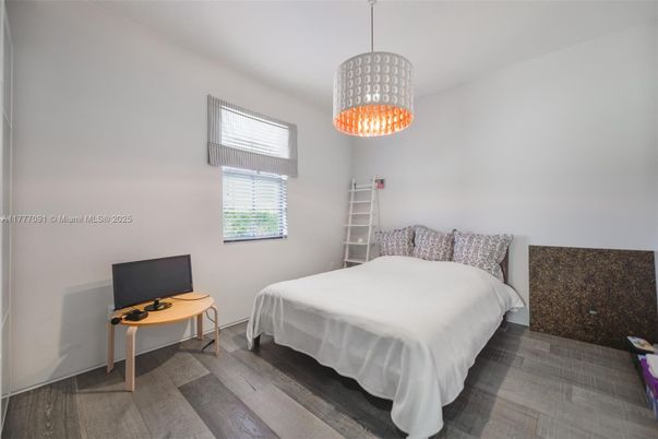Bedroom, Interior, Pendant Lights, Wood Texture Flooring