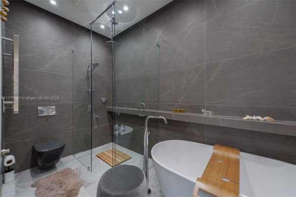 Bathroom, Free Standing Baths, Glass Shower, Interior, Recessed Lighting