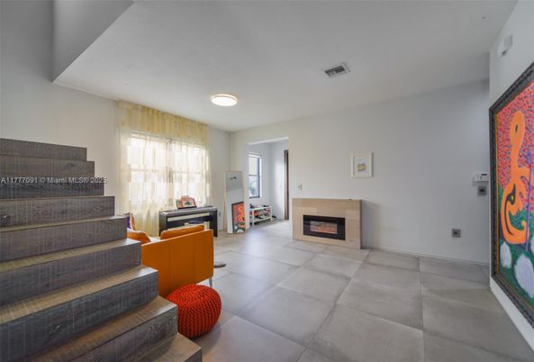 Fireplace, Interior, Recessed Lighting