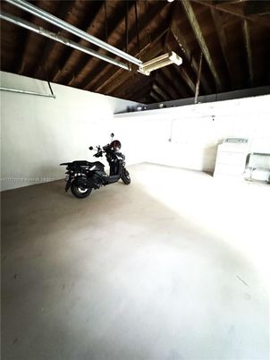 Garage, Interior