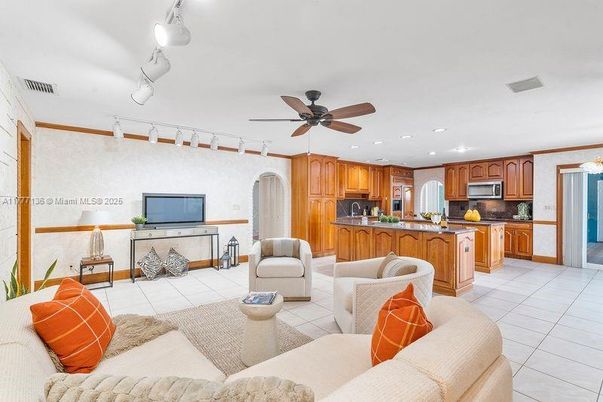 Interior, Kitchen, Living room, Pendant Lights, Recessed Lighting