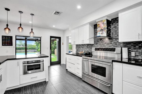 Interior, Kitchen, Pendant Lights, Recessed Lighting, Stainless Steel Appliances