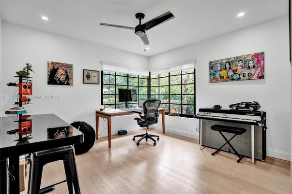 Home Office, Interior, Recessed Lighting, Wood Texture Flooring