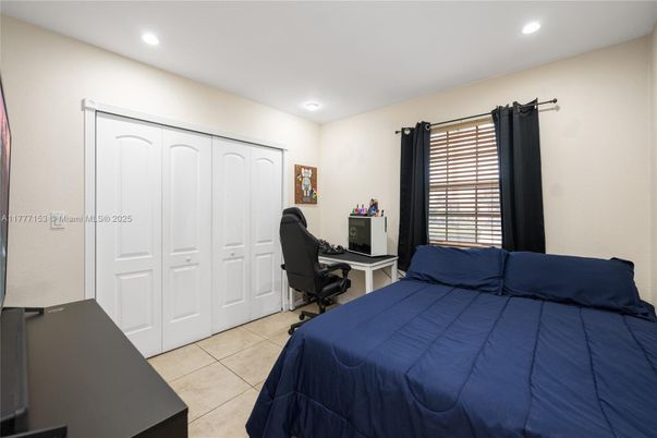Bedroom, Home Office, Interior, Recessed Lighting