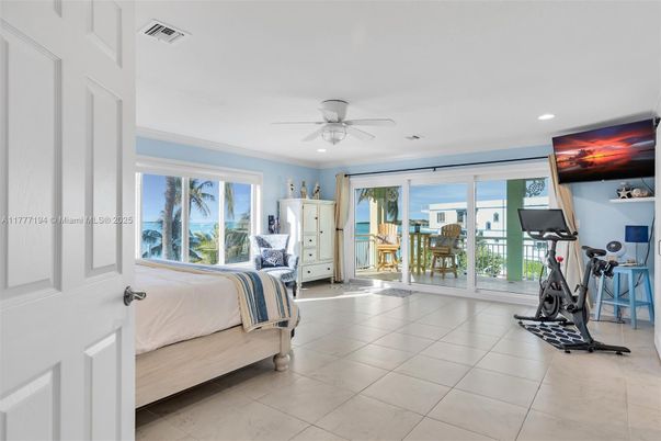 Bedroom, Fitness Equipment, Interior, Recessed Lighting