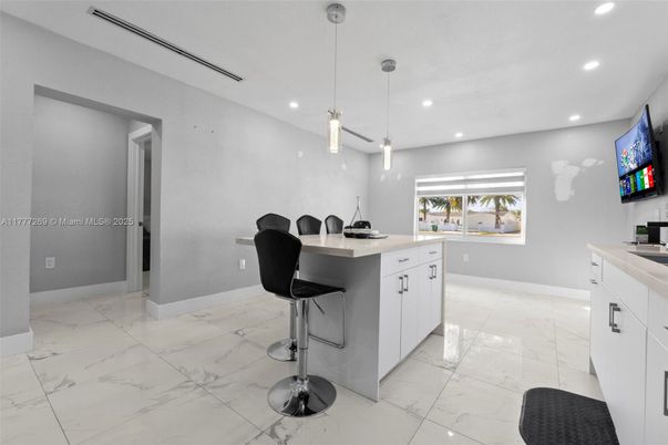 Interior, Kitchen, Marble, Pendant Lights, Recessed Lighting