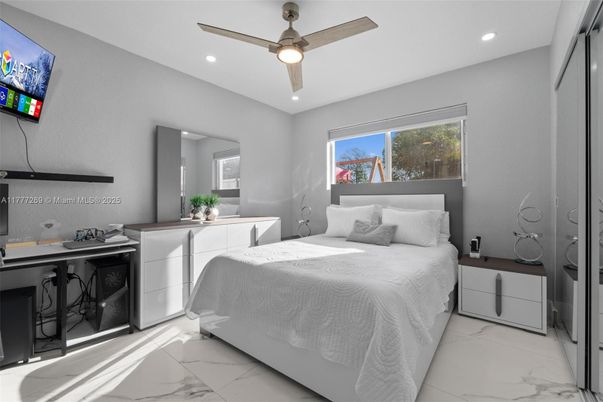 Bedroom, Interior, Marble, Recessed Lighting