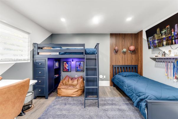 Bedroom, Interior, Recessed Lighting, Wood Texture Flooring