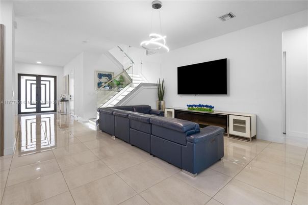 Interior, Living room, Pendant Lights, Recessed Lighting