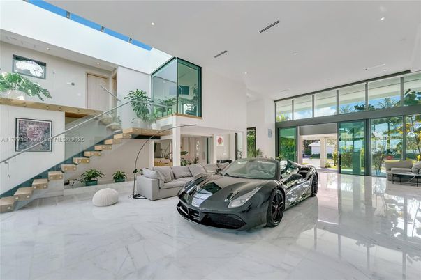 Interior, Marble, Recessed Lighting