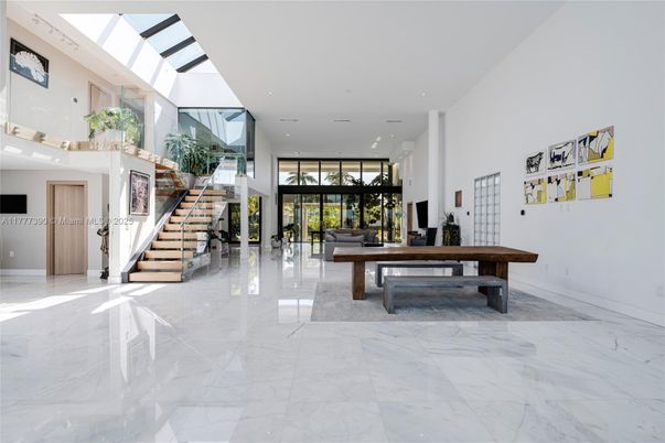 Game Room, Interior, Marble, Recessed Lighting