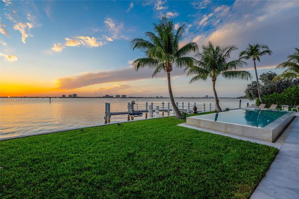 Exterior, Lake, Pool