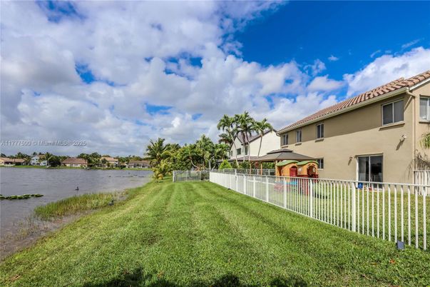 Backyard, Exterior, Water