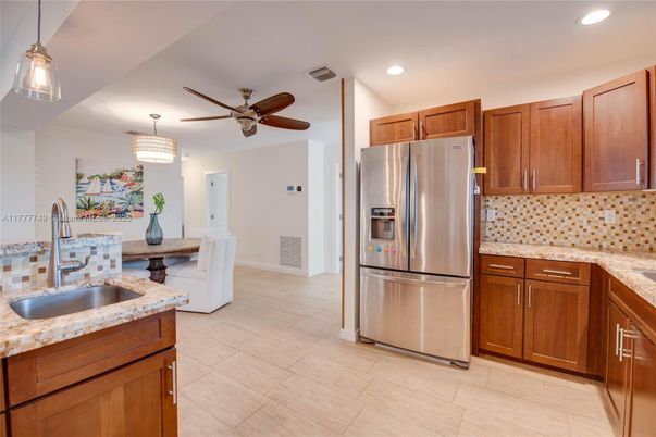 Chandelier, Interior, Kitchen, Pendant Lights, Recessed Lighting, Stainless Steel Appliances