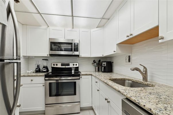 Interior, Kitchen, Stainless Steel Appliances