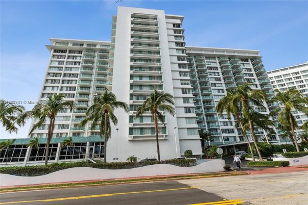 Exterior, Facade, Condo Building