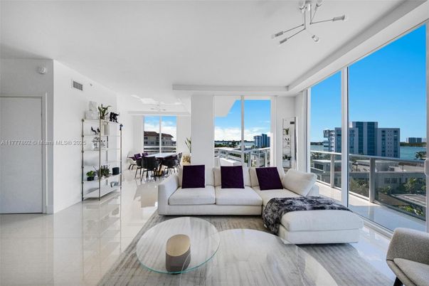 Dining room, Interior, Living room, Water