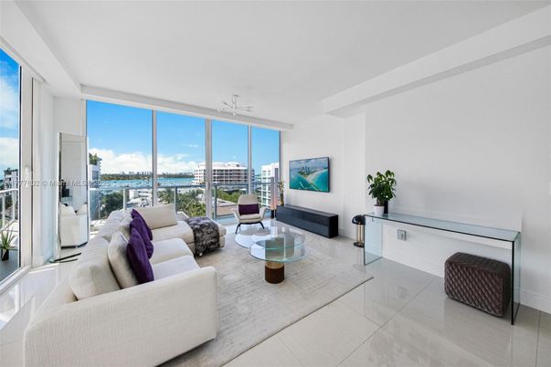 Interior, Living room, Water