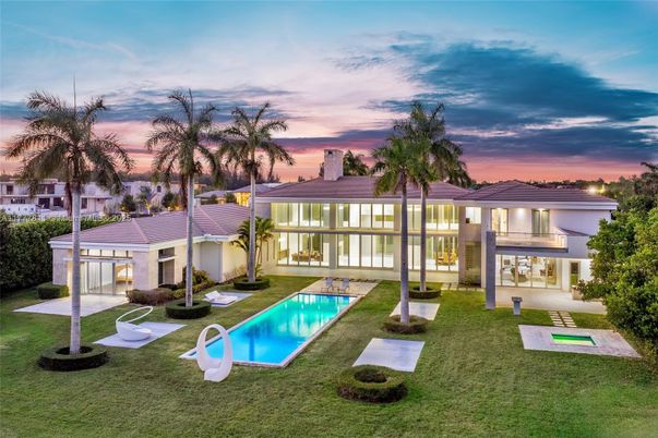 Backyard, Exterior, Pool