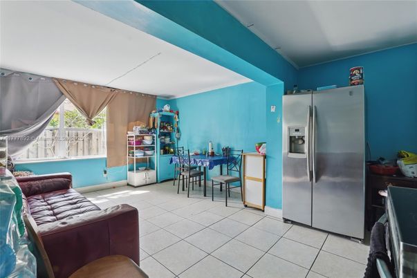 Dining room, Interior, Kitchen, Stainless Steel Appliances
