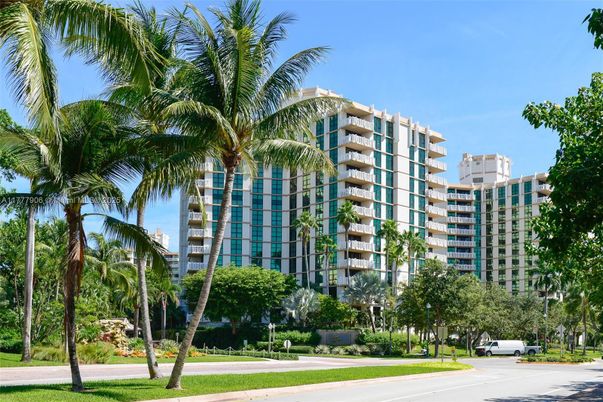 Exterior, Facade, Condo Building