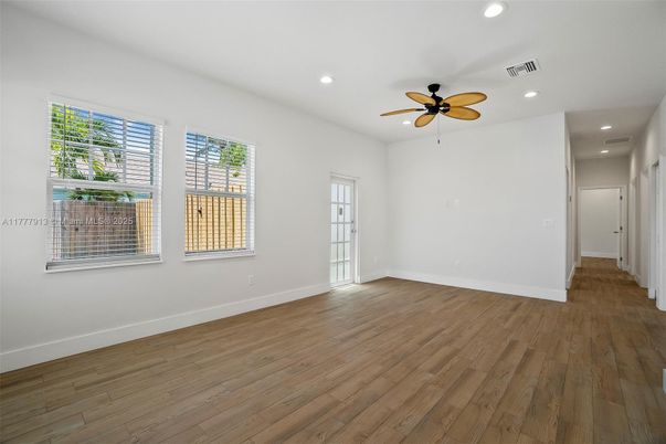 Empty room, Interior, Recessed Lighting, Wood Texture Flooring