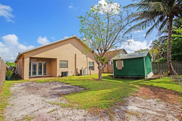 Backyard, Exterior