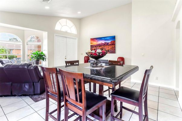 Dining room, Interior, Recessed Lighting