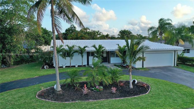 Attached, Backyard, Exterior, Facade, Ranch