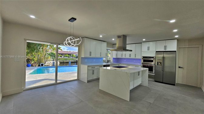Interior, Kitchen, Pendant Lights, Recessed Lighting, Stainless Steel Appliances