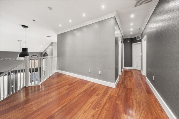 Interior, Pendant Lights, Recessed Lighting, Wood Texture Flooring