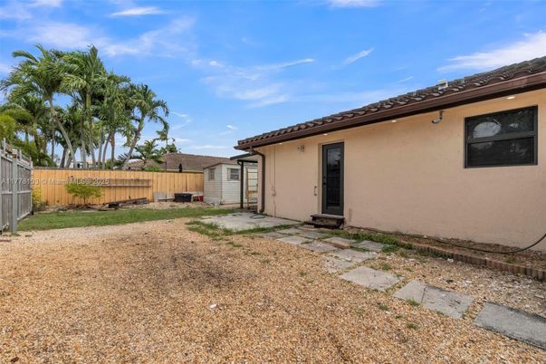Backyard, Exterior