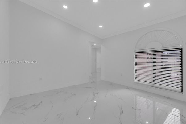 Empty room, Interior, Marble, Recessed Lighting