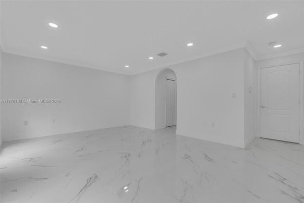 Empty room, Interior, Marble, Recessed Lighting