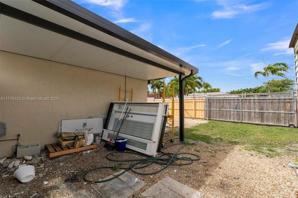 Backyard, Exterior