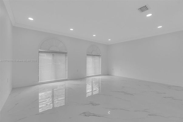 Empty room, Interior, Marble, Recessed Lighting
