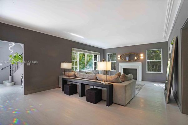 Fireplace, Interior, Living room