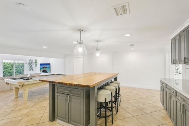 Billiard Table, Game Room, Interior, Kitchen, Pendant Lights, Recessed Lighting