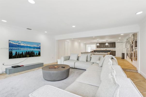 Interior, Kitchen, Living room, Pendant Lights, Recessed Lighting