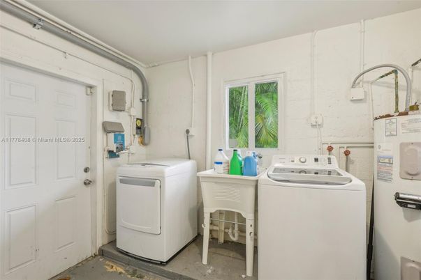 Interior, Washer