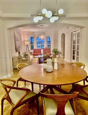Dining room, Interior, Living room, Pendant Lights