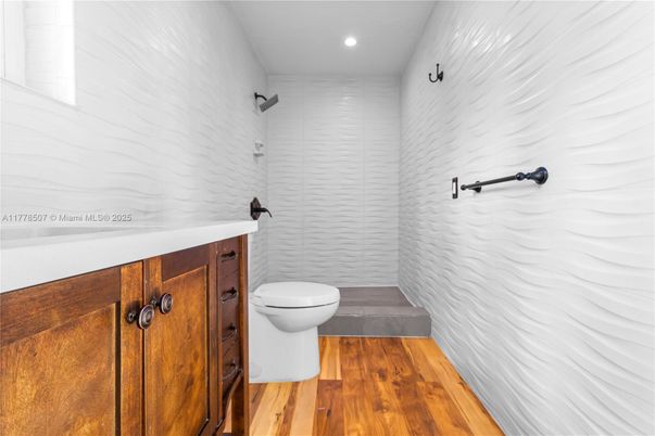 Bathroom, Interior, Recessed Lighting, Wood Texture Flooring